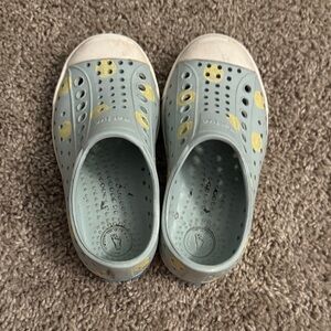 Native Kids Water Shoes - Light Blue and Yellow